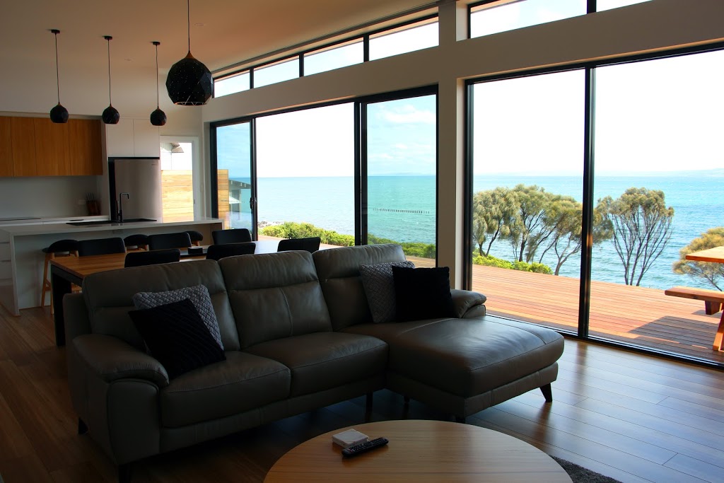 Freycinet Coastal Retreat | 29 Oyster Bay Ct, Coles Bay TAS 7215, Australia | Phone: (03) 6257 0119