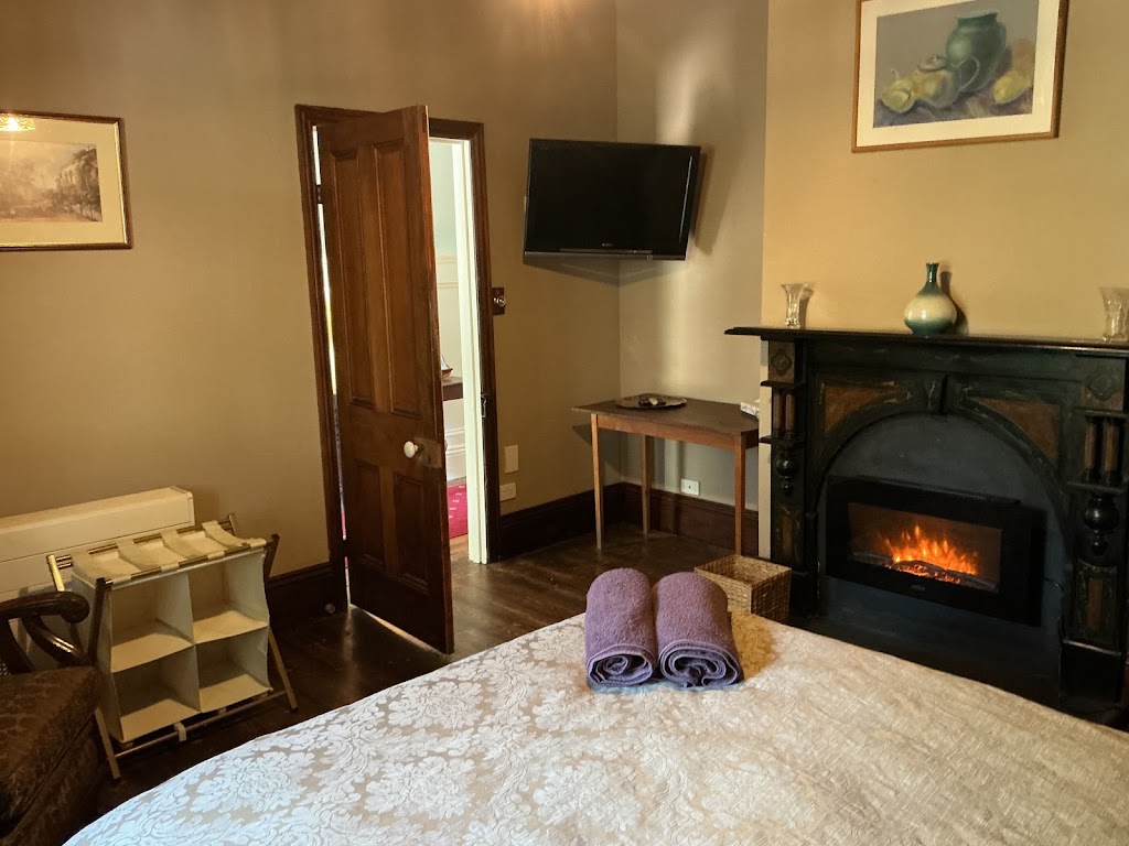 Bromwich Guest House | 1069 Greendale-Trentham Rd, Blackwood VIC 3458, Australia | Phone: 0418 394 915
