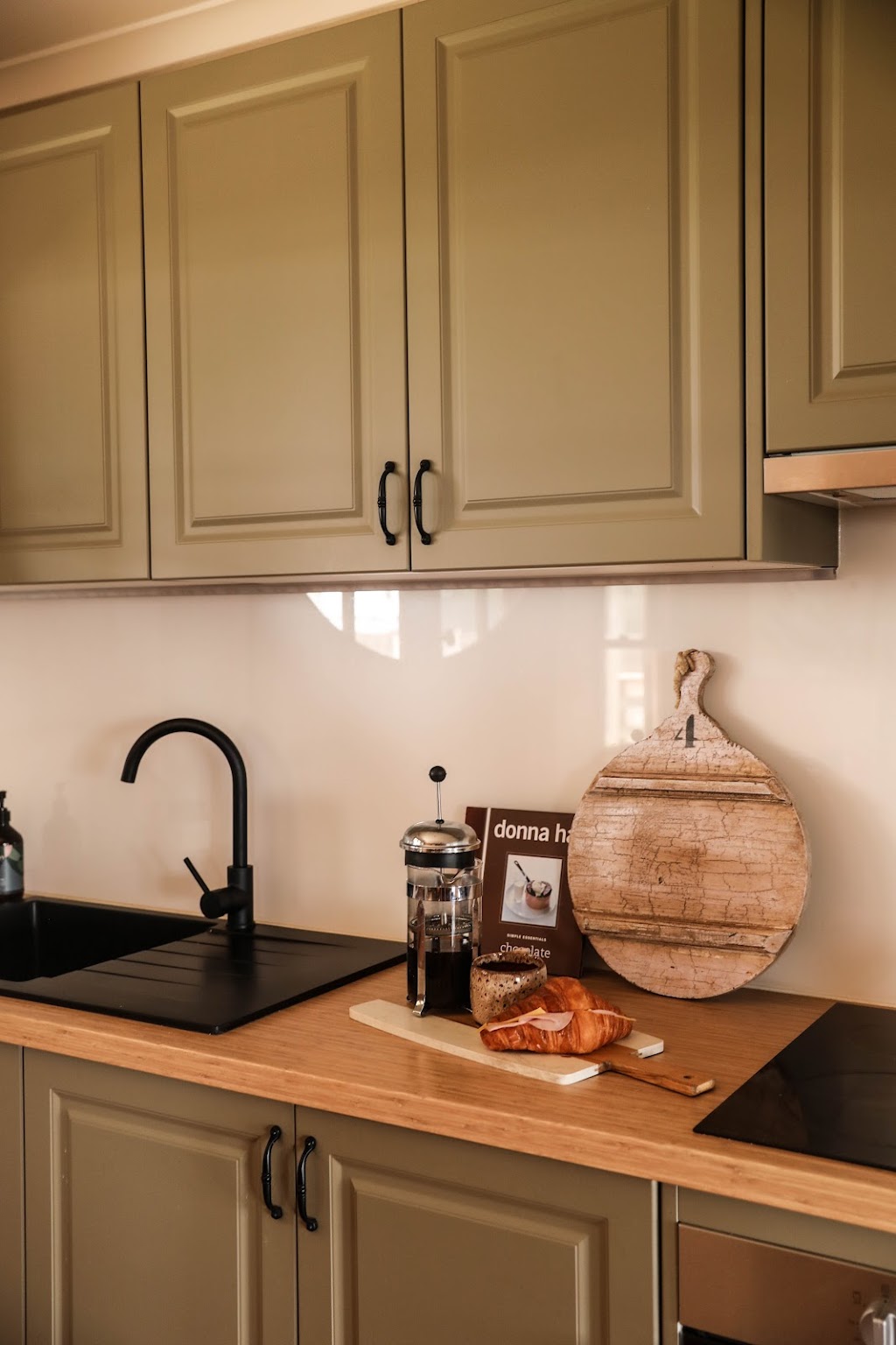 Rebel Hill Lodge | 2790 Grand Ridge Rd, Hallston VIC 3953, Australia | Phone: 0448 992 154