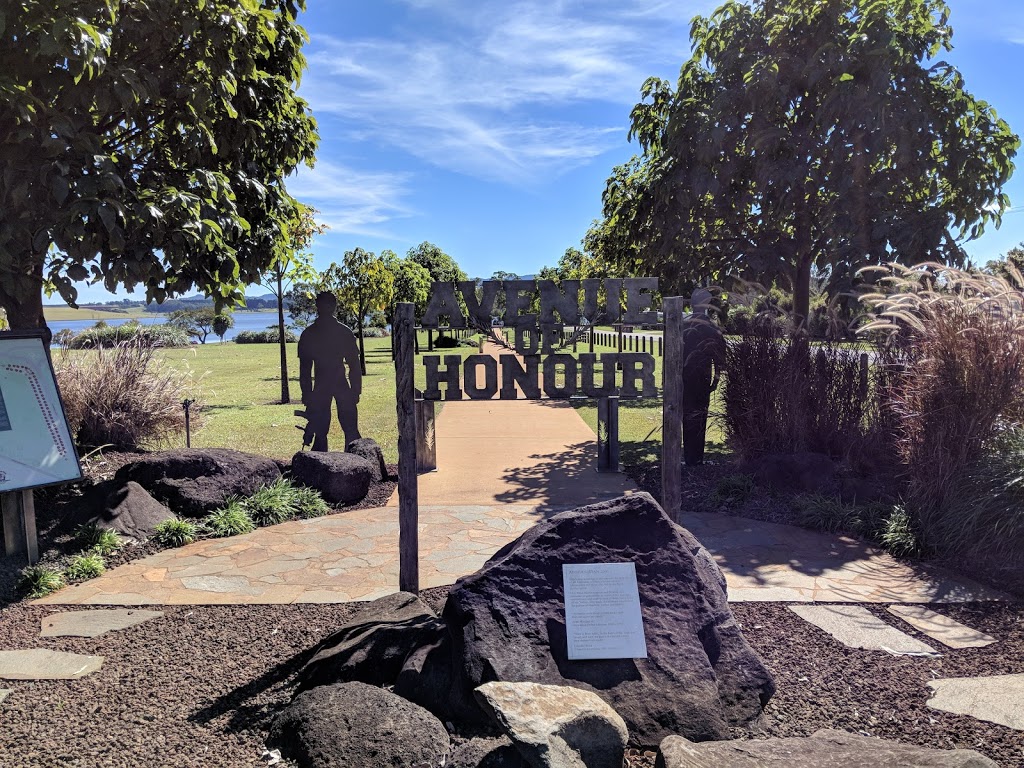 Avenue of Honour | tourist attraction | Tinaburra Dr, Yungaburra QLD 4884, Australia | 0740952416 OR +61 7 4095 2416