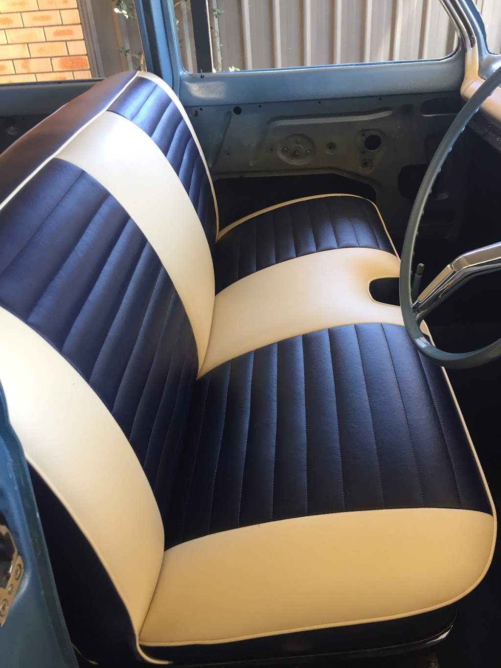 Starr Auto Upholstery | furniture store | 35 East St, Russell Vale NSW 2517, Australia | 0412899923 OR +61 412 899 923