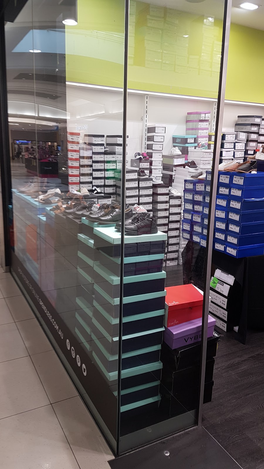 Spendless Shoes | 2 - 50 Murray Road, Shop J022, Northland Shopping Centre, Preston VIC 3072, Australia | Phone: (03) 9471 2034