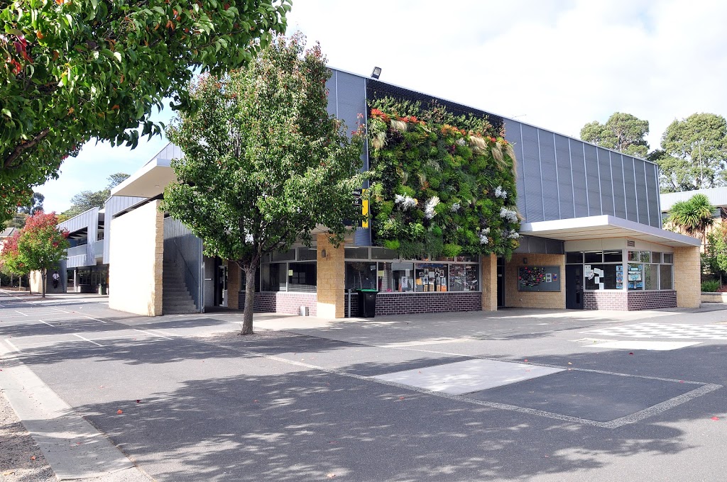 Mount Waverley Secondary College Senior Campus | school | Lechte Rd, Mount Waverley VIC 3149, Australia | 0398036811 OR +61 3 9803 6811