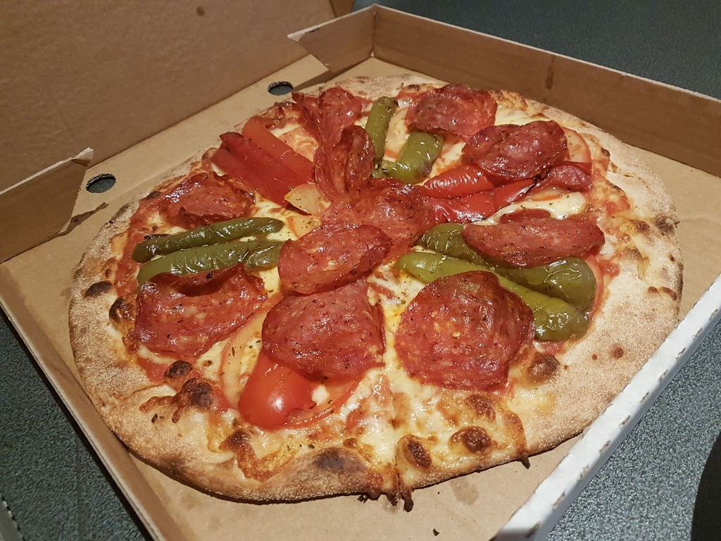 Stella Pizza Truganina | 5/211 Leakes Rd, Truganina VIC 3029, Australia | Phone: (03) 9394 1471