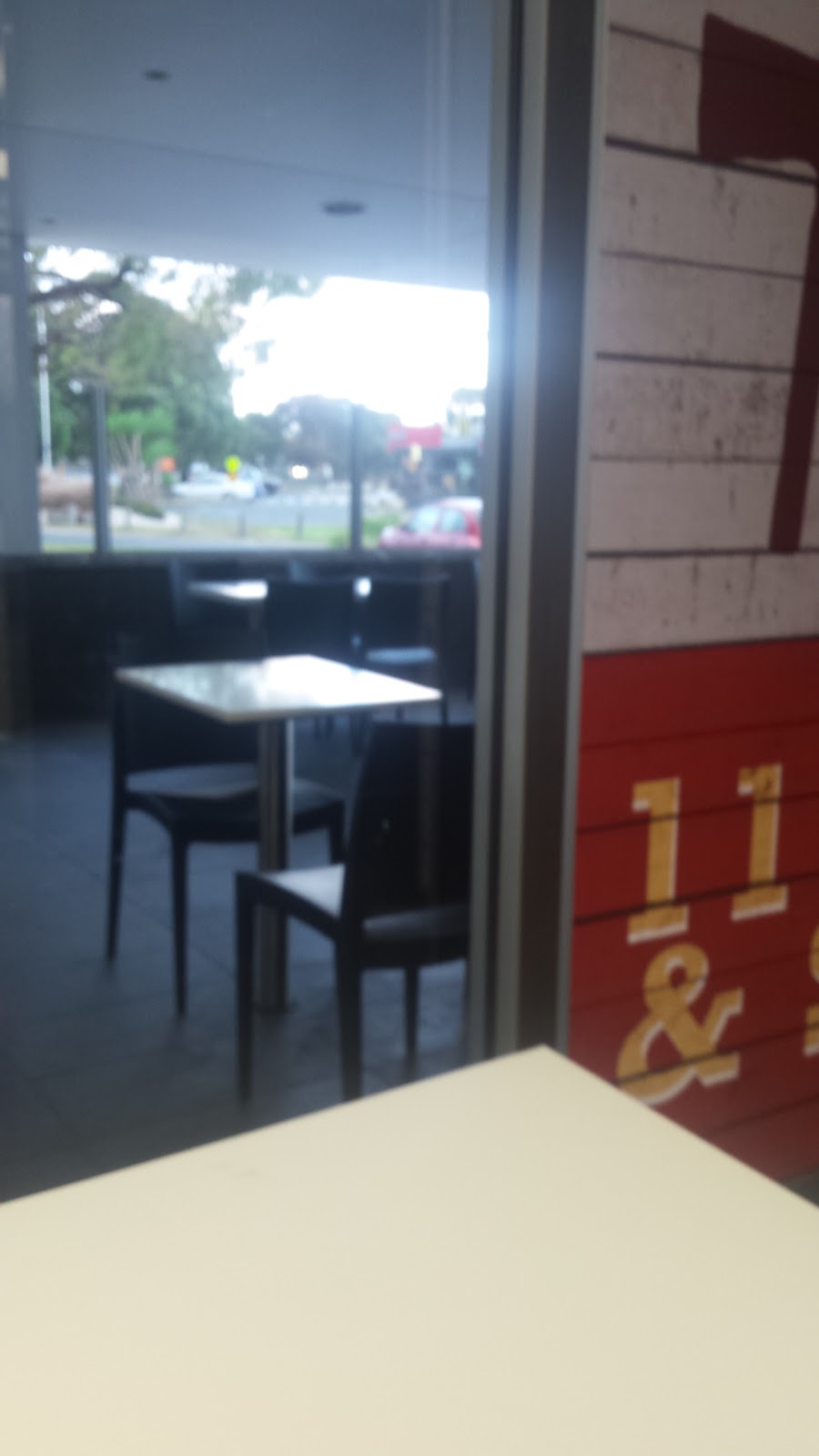 KFC Corio | meal takeaway | 172 Princes Hwy, Norlane VIC 3214, Australia | 0352755655 OR +61 3 5275 5655