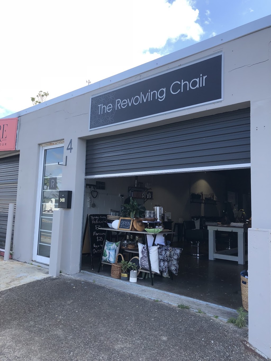 The Revolving Chair | The Revolving Chair, 4/43 Hillcrest Parade, Miami QLD 4220, Australia | Phone: 0417 154 174