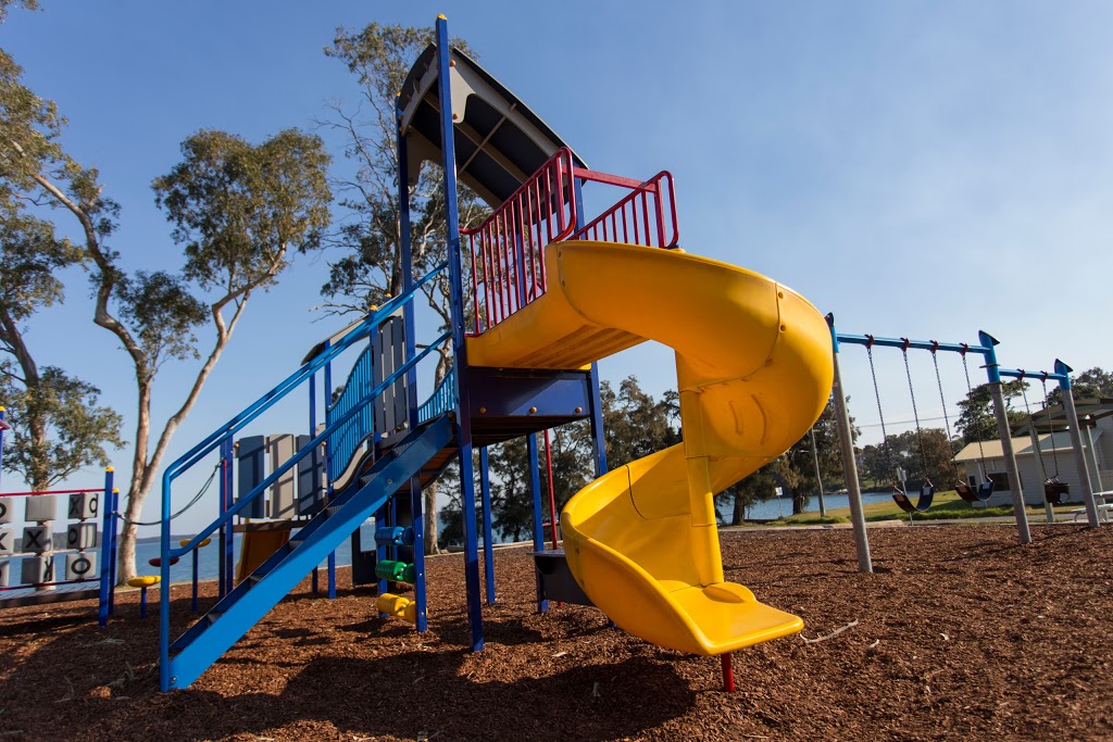 Dobell Park Playground | 10 Kent Pl, Wangi Wangi NSW 2267, Australia | Phone: (02) 4921 0333