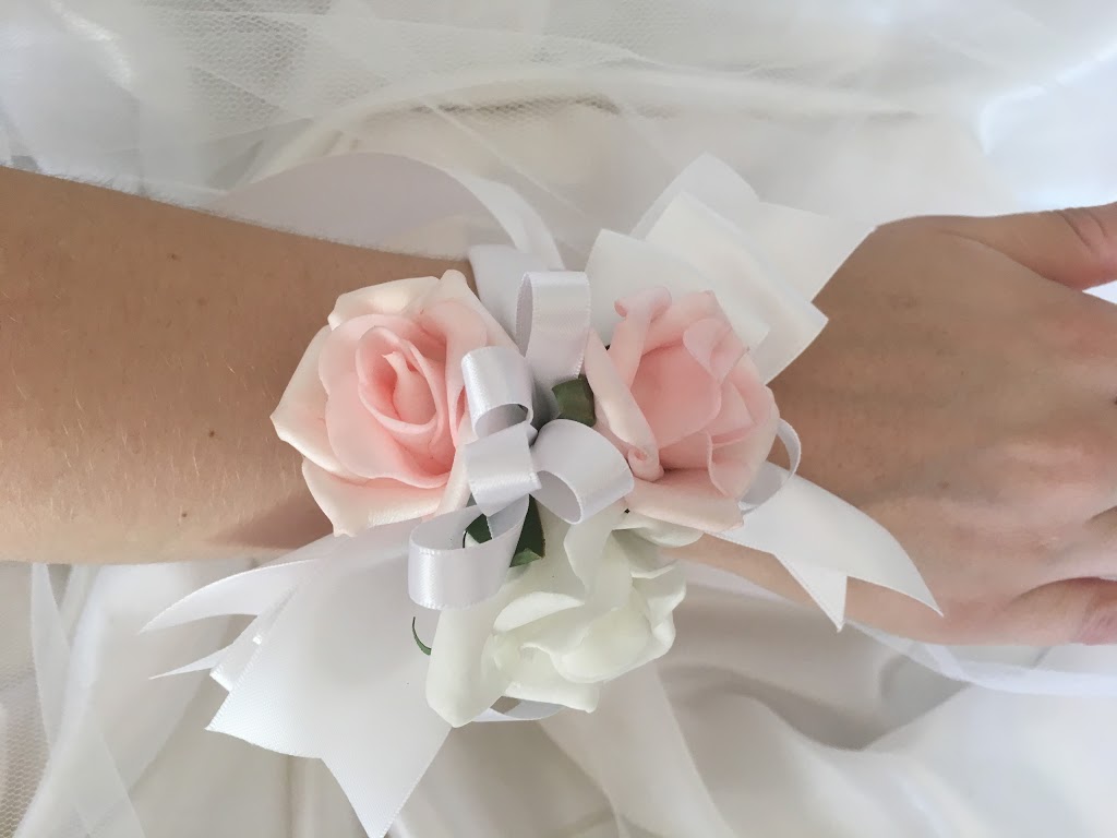 Arlanas Wedding Flowers | florist | 13 Salmon Gum Cres, Blakeview SA 5114, Australia | 0430537124 OR +61 430 537 124