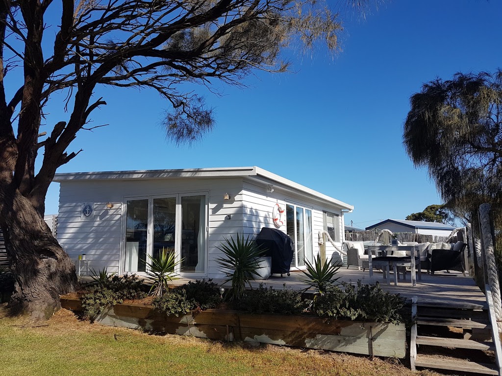 Beachport drift AWAY Accommodation - drift WOOD Cottage - 12B Parklands ...