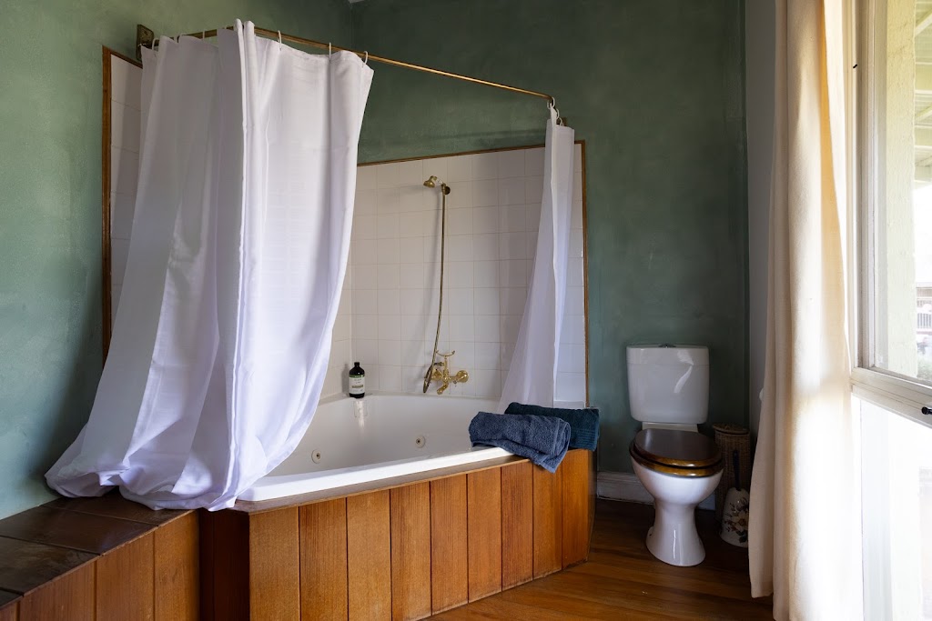Unicorn Valley Farmstay | 85 Alma Rd, Panton Hill VIC 3759, Australia | Phone: 0408 522 205