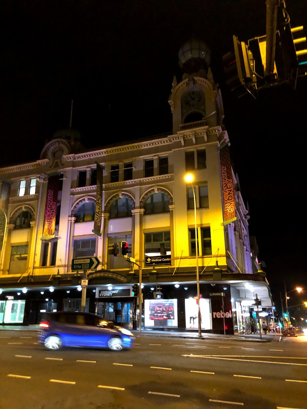 Broadway Sydney | shopping mall | 1 Bay St, Ultimo NSW 2007, Australia | 0283985620 OR +61 2 8398 5620