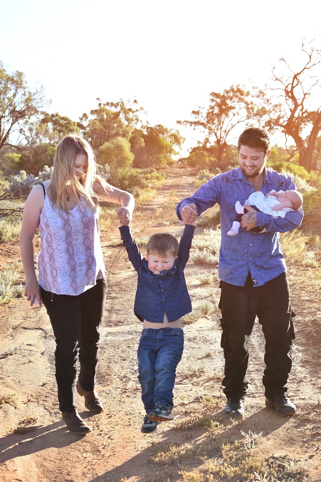 Chelle Hooper Photography | Suite 1859/50 Commercial Road, Port Augusta SA 5700, Australia | Phone: 0423 008 149