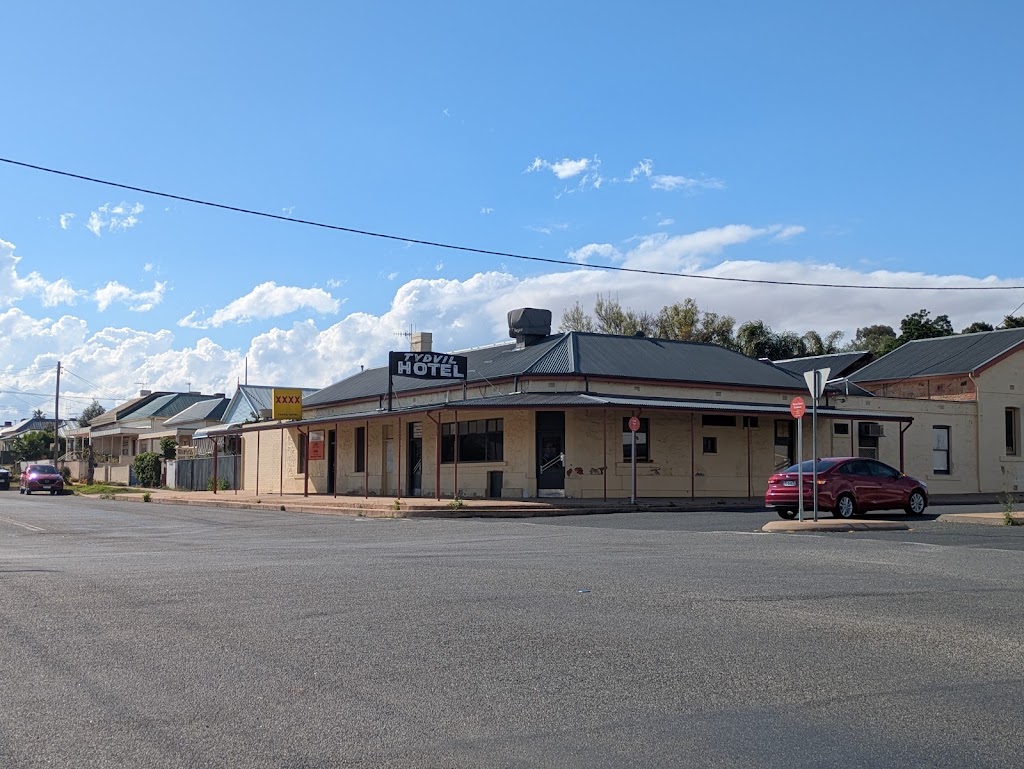 TYDVIL HOTEL & BISTRO Open Wed to Sun from 12pm | 318 Oxide St, Broken Hill NSW 2880, Australia | Phone: (08) 8088 1296