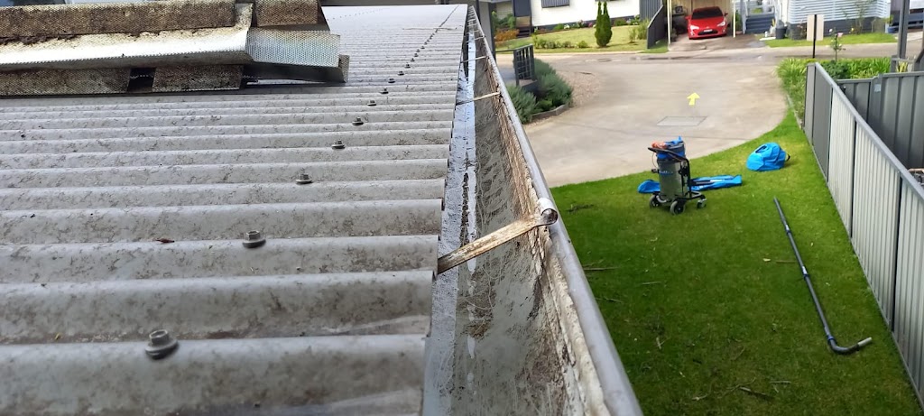Bens Western Sydney Gutter Cleaning | 54 Milky Way, Campbelltown NSW 2560, Australia | Phone: 0434 431 370