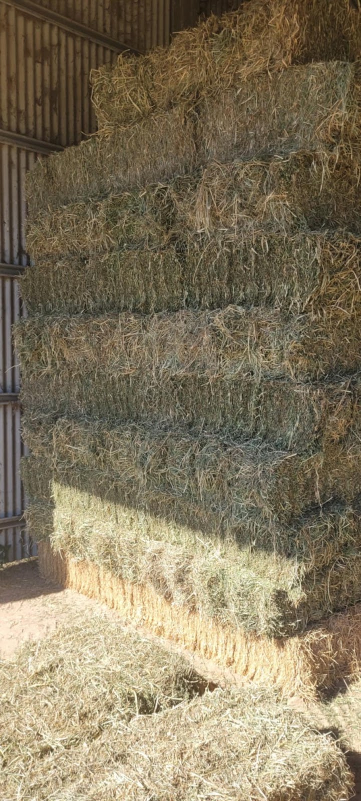 Last Straw Hay Sales | 396 E Haldon Rd, East Haldon QLD 4343, Australia | Phone: 0478 092 561