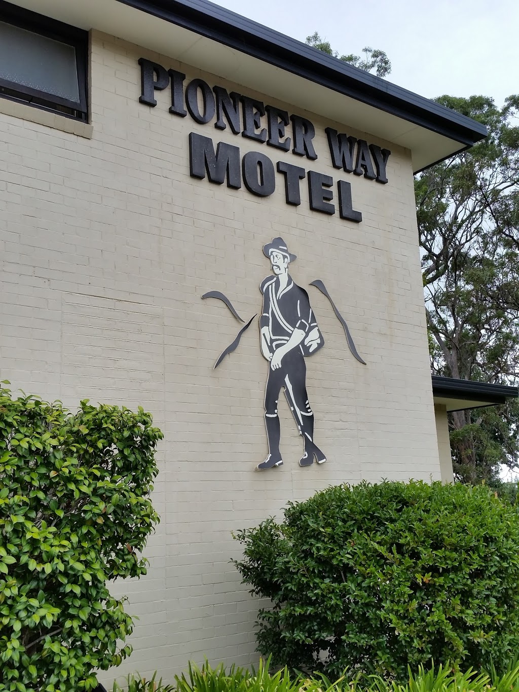 Pioneer Way Motel | 429 Great Western Hwy, Faulconbridge NSW 2776, Australia | Phone: (02) 4751 2194