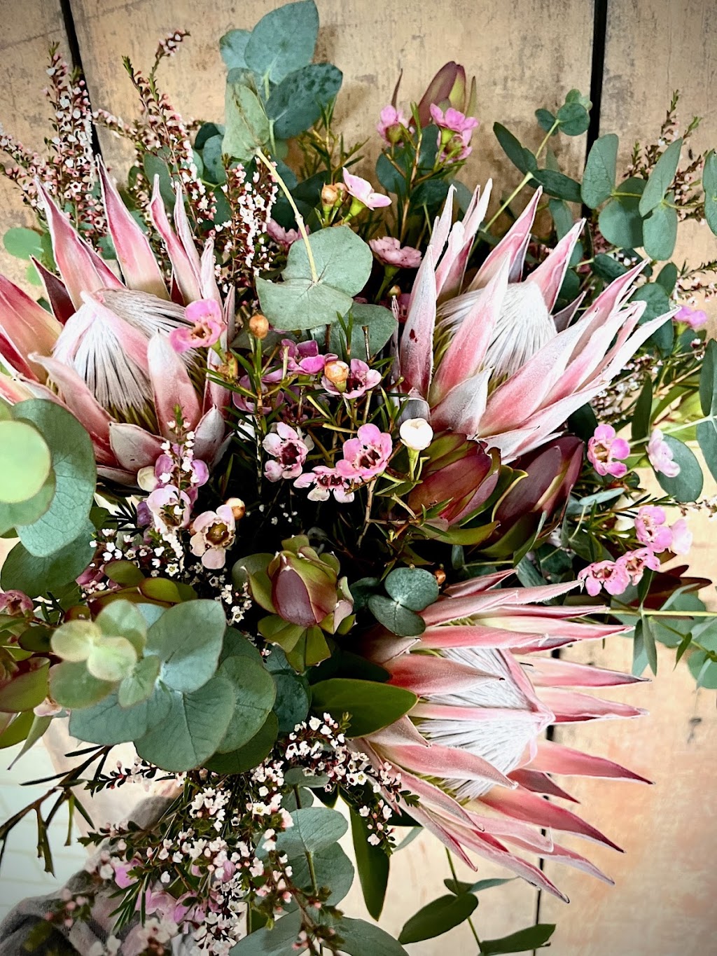 Ela Flora | 12 N Esk Dr, Seaham NSW 2324, Australia | Phone: 0407 243 134