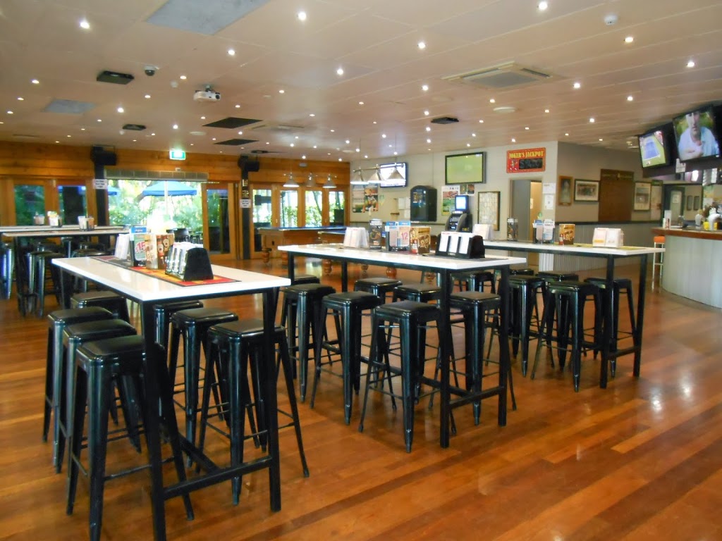 Agnes Water Tavern | store | 1 Tavern Rd, Agnes Water QLD 4677, Australia | 0749749469 OR +61 7 4974 9469