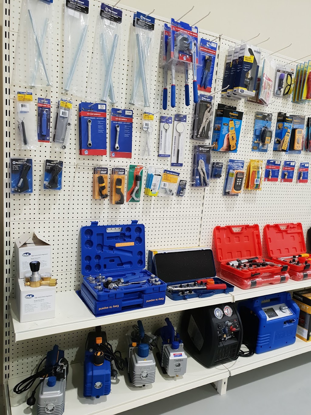 R.A.C.E Supplies | Unit 7/142 Siganto Dr, Helensvale QLD 4212, Australia | Phone: 0430 046 869