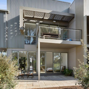 Torquay Luxe Retreat | 2 Bunker Pl, Torquay VIC 3228, Australia | Phone: 0418 360 740