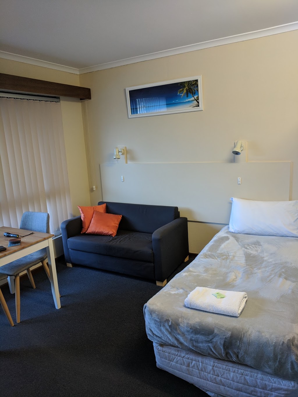 Beachport Motor Inn | lodging | 13 Railway Terrace, Beachport SA 5280, Australia | 0439611228 OR +61 439 611 228