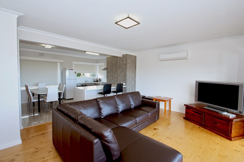 Otways Accommodation | real estate agency | 25 Costin St, Apollo Bay VIC 3233, Australia | 0428315060 OR +61 428 315 060