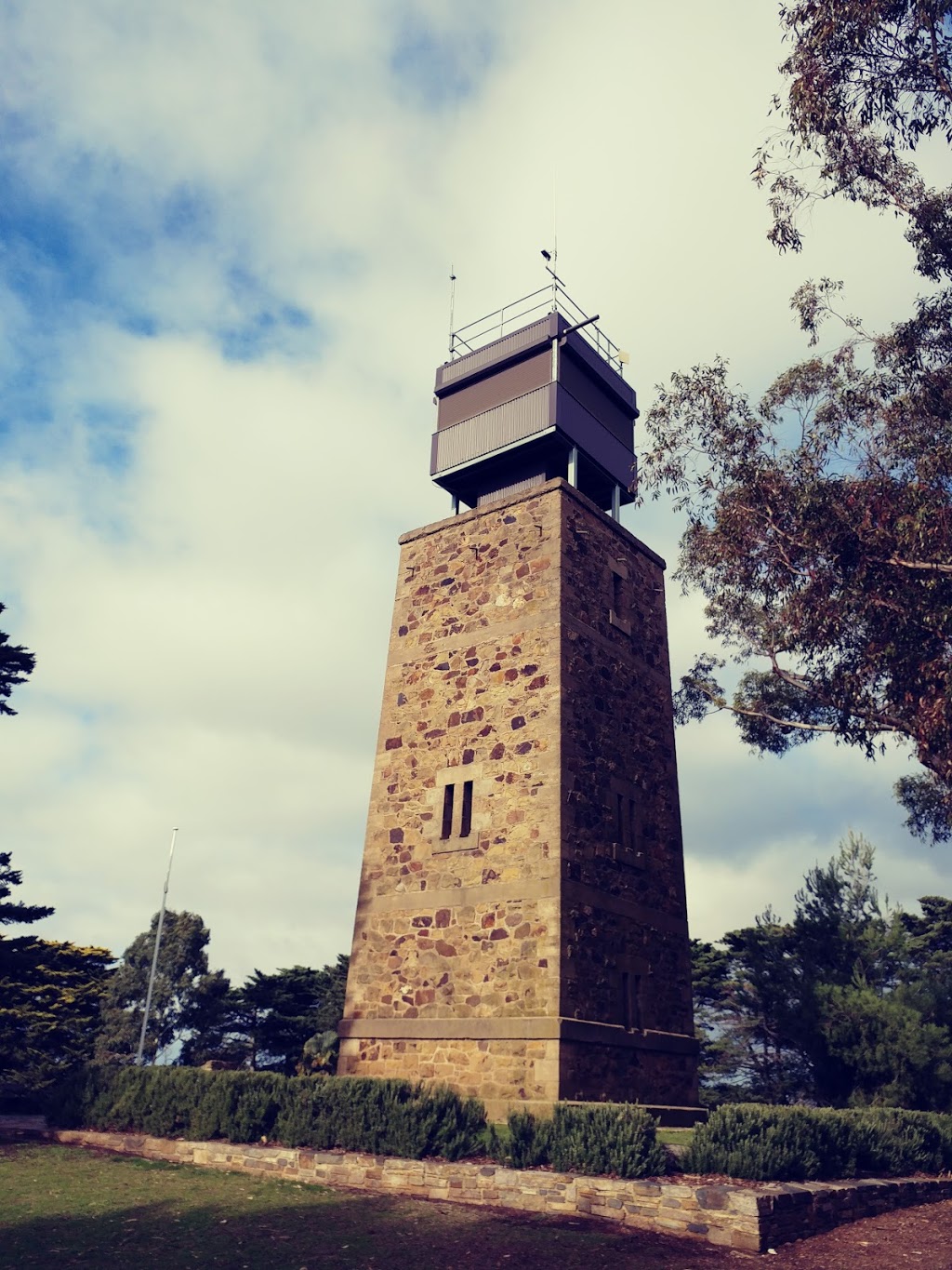 Kangaroo Ground War Memorial Park & Tower | park | Kangaroo Ground VIC 3097, Australia