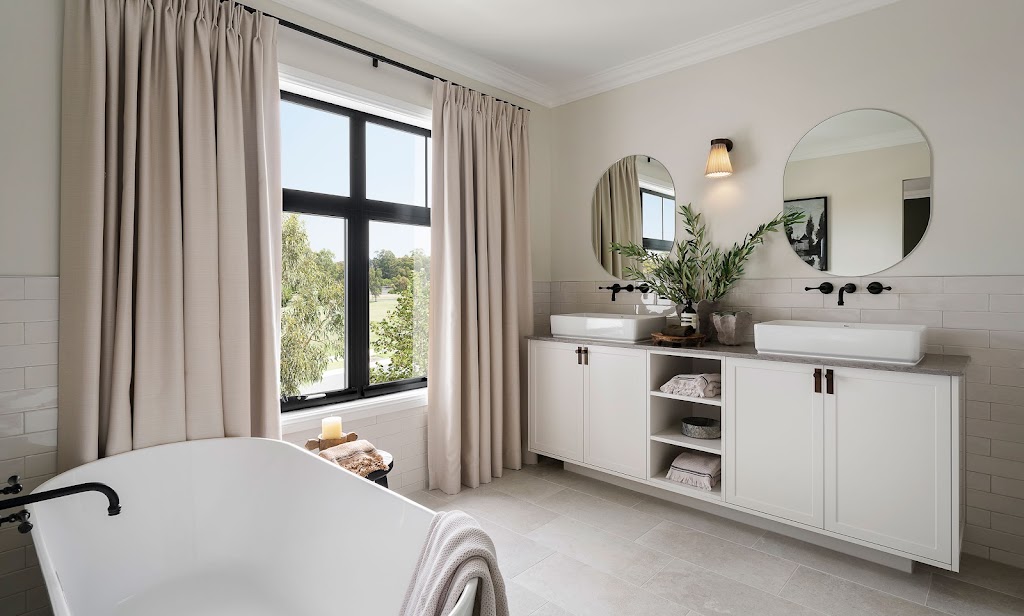 Mcdonald Jones - Wilton Greens Display Homes | 9 Patricia La, Wilton NSW 2571, Australia | Phone: 1300 555 382