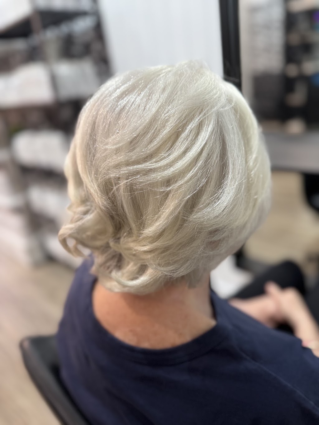Edge And Embrace Hair Salon | 148/267 High St, Kangaroo Flat VIC 3555, Australia | Phone: (03) 5449 6964