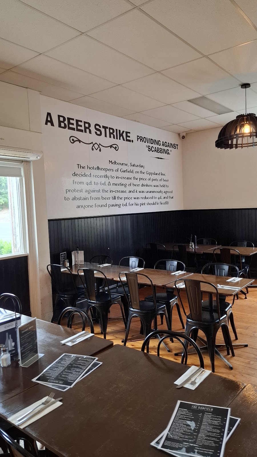 Garfield Recreation Reserve Dog Off Leash Area | 2 Beswick St, Garfield VIC 3814, Australia | Phone: 0466 496 107