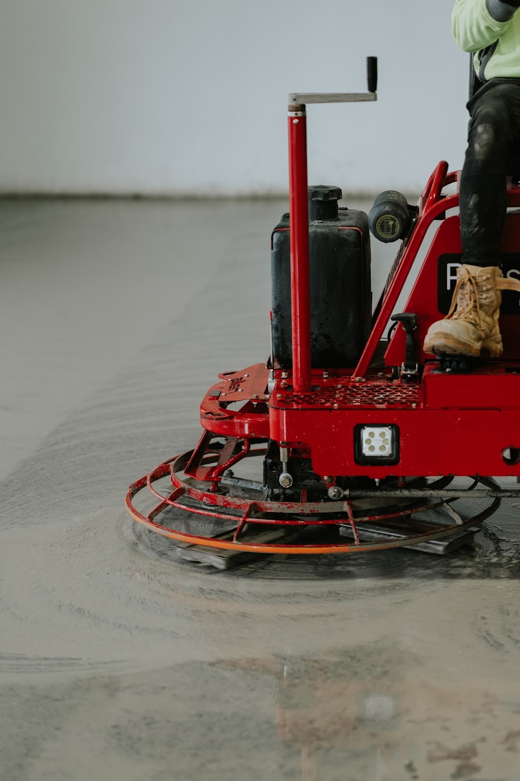 Polishco. QLD | Unit 2/46 Counihan Rd, Seventeen Mile Rocks QLD 4073, Australia | Phone: 0407 716 146