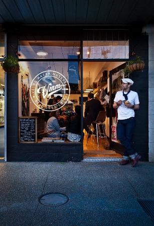 Velos Mazeh Musette Coffee | 76 Mount Eliza Way, Mount Eliza VIC 3930, Australia | Phone: 0438 447 460
