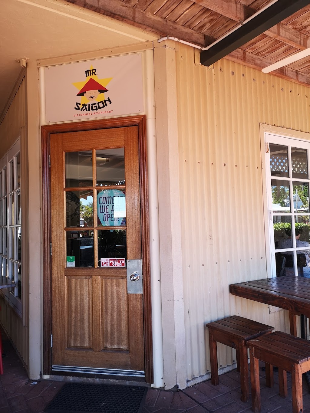 Mr Saigon | restaurant | 5/19 Dampier Terrace, Broome WA 6725, Australia | 0891922759 OR +61 8 9192 2759