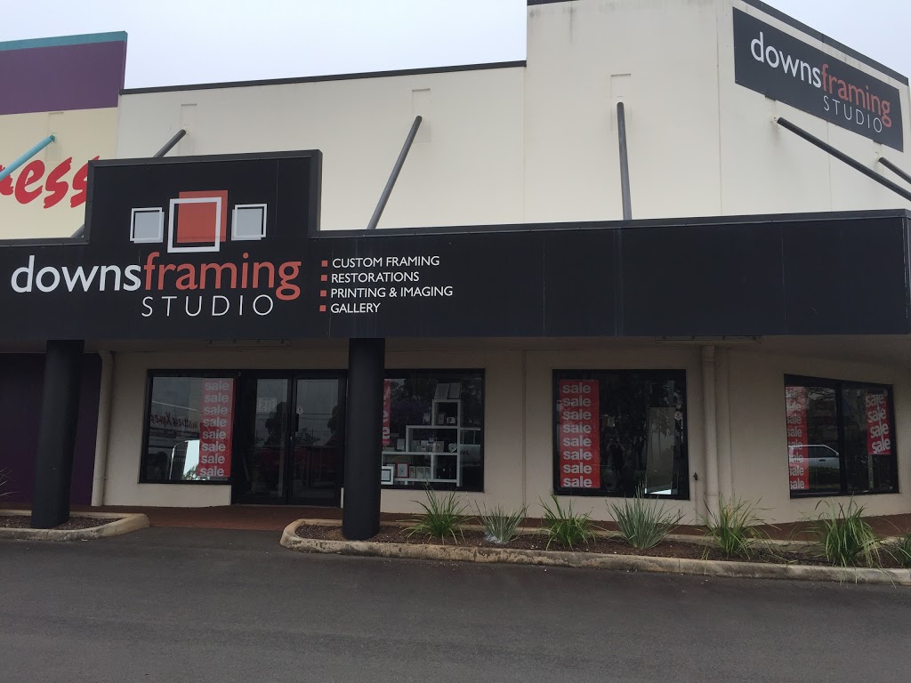 Downs Framing Studio | 4/900 Ruthven St, Kearneys Spring QLD 4350, Australia | Phone: (07) 4528 2458