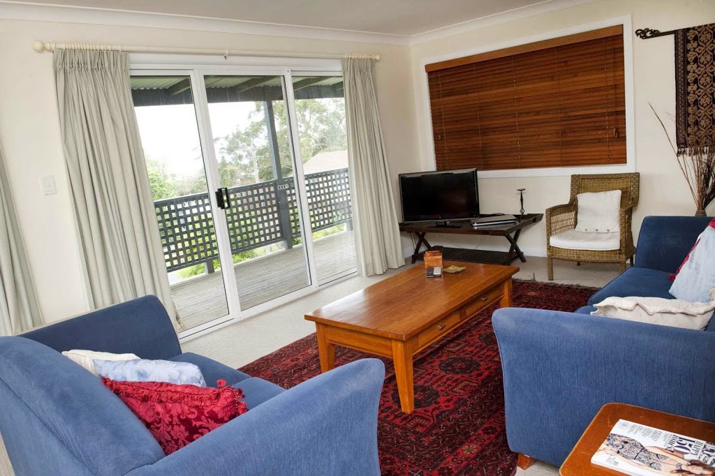 Bowen View | 51 Tulip St, Hyams Beach NSW 2540, Australia | Phone: 0488 777 944