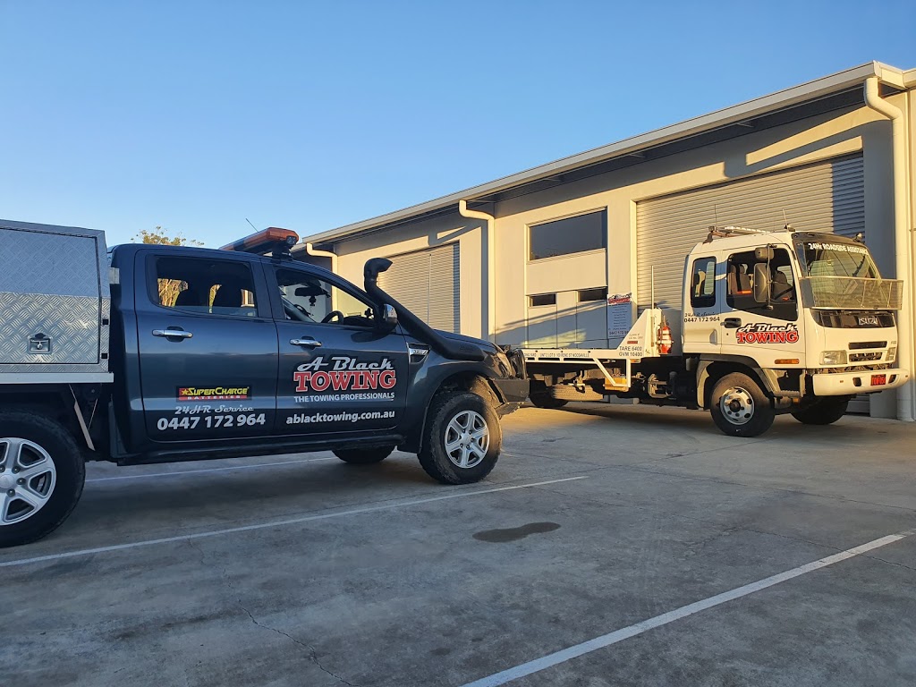 A BLACK TOWING | 9C/100 Rene St, Noosaville QLD 4566, Australia | Phone: 0447 172 964