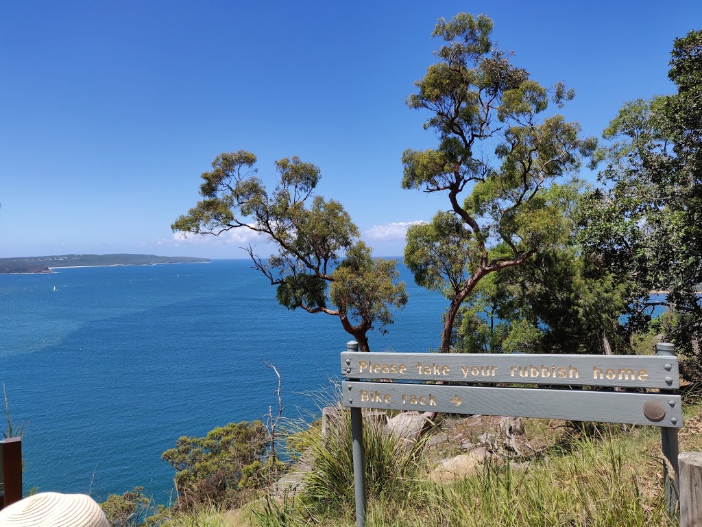 West Head army track | park | W Head Rd, Ku-Ring-Gai Chase NSW 2084, Australia