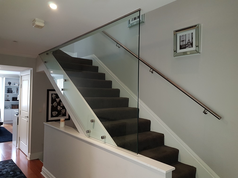 Prestige Glass Fencing and Balustrading | 24/1 Short St, Chatswood NSW 2067, Australia | Phone: (02) 9417 0164