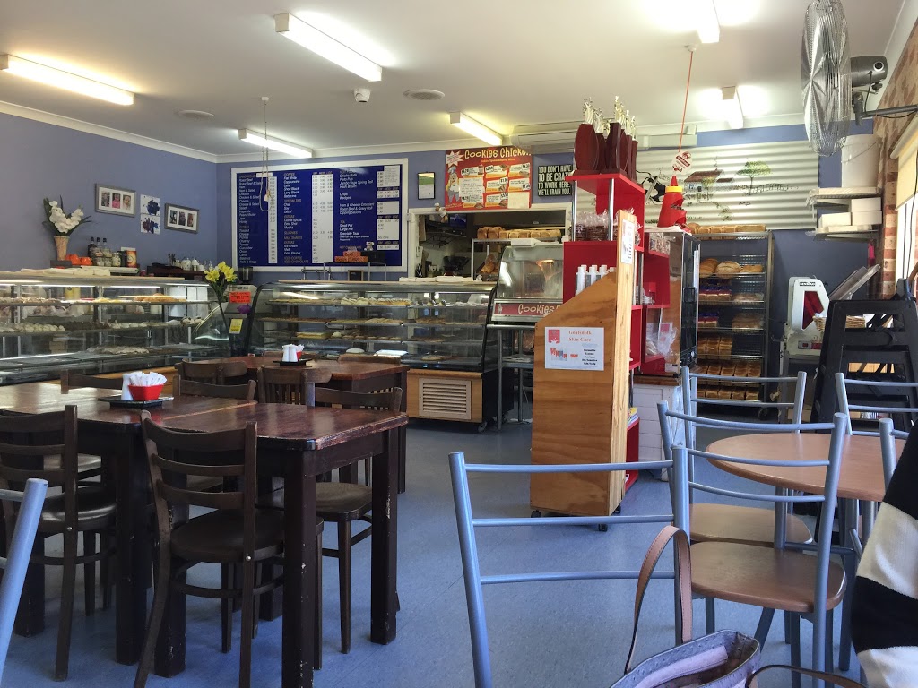 Hilltop Village Bakery & Cafe | bakery | shop 5/9 W Parade, Hill Top NSW 2575, Australia | 0248899961 OR +61 2 4889 9961
