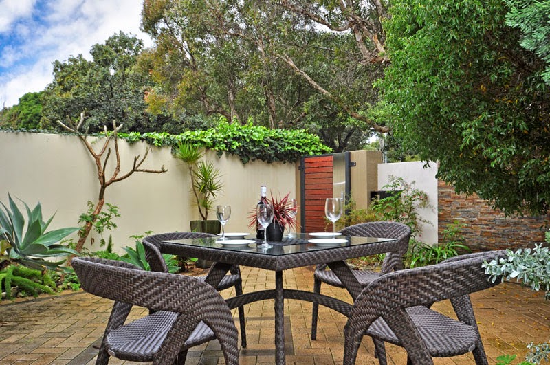 PARK VISTA EXECUTIVE - Short Term Accommodation | 22 Onslow Rd, Shenton Park WA 6008, Australia | Phone: 0423 177 068