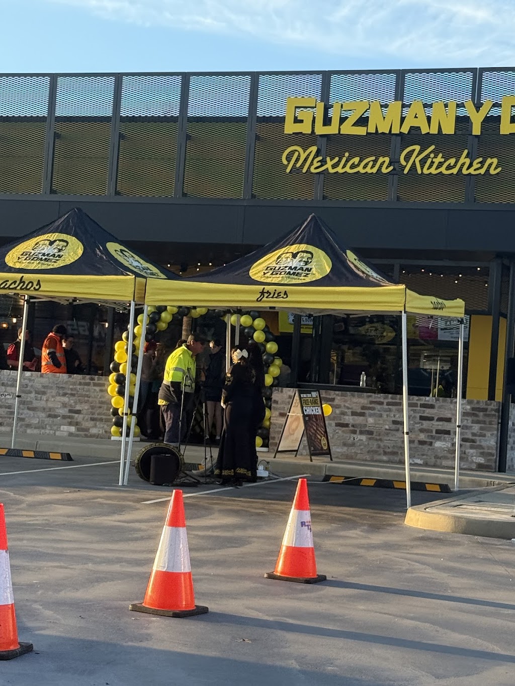 Guzman y Gomez - Wodonga | 4391 Anzac Parade, Wodonga VIC 3690, Australia | Phone: (03) 7049 9960