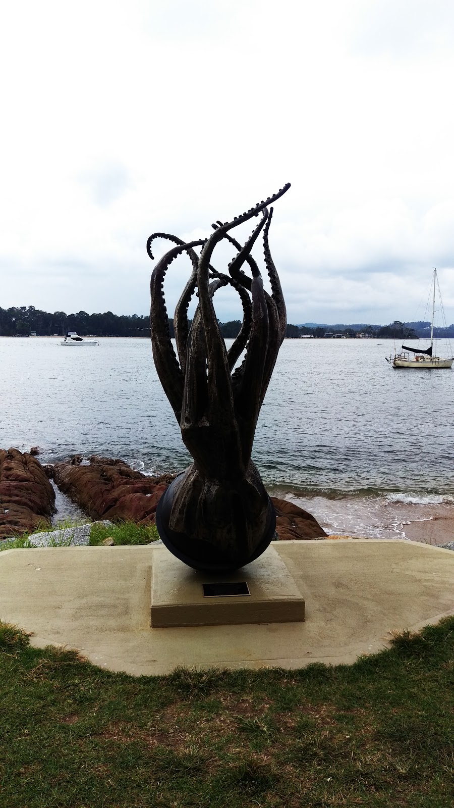 The Olive Tree | art gallery | 15 Spotted Gum Pl, North Batemans Bay NSW 2536, Australia