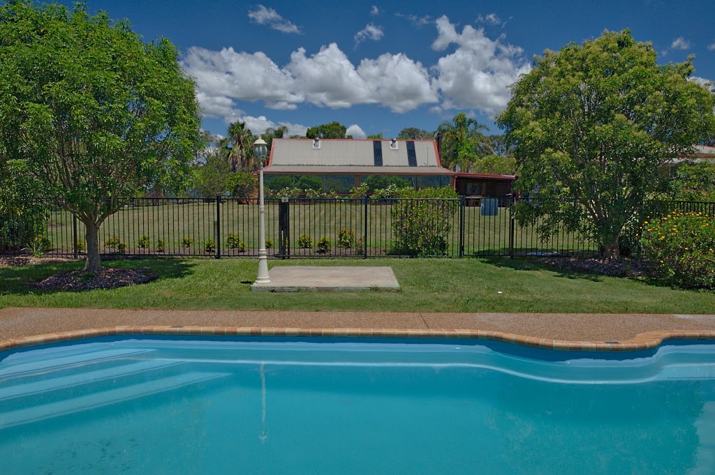 Bluebush Estate | 196 Wilderness Rd, Lovedale NSW 2325, Australia | Phone: (02) 4930 7177
