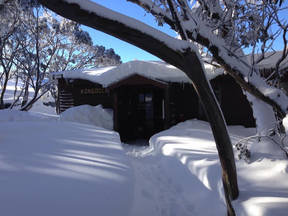 Kongoola Ski Club & Accommodation | lodging | 1 Gallows Ct, Hotham Heights VIC 3741, Australia | 0357593554 OR +61 3 5759 3554