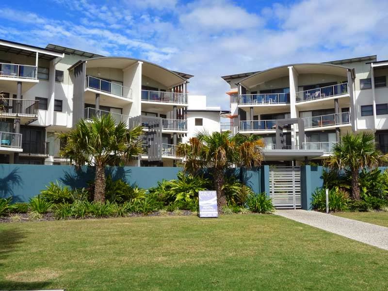 Azure Apartments | real estate agency | 10 Grand Parade, Parrearra QLD 4575, Australia | 0407025184 OR +61 407 025 184
