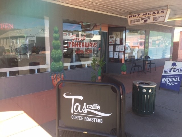 Railton Burgers and Bikes | cafe | 11 Foster St, Railton TAS 7305, Australia | 0364961188 OR +61 3 6496 1188