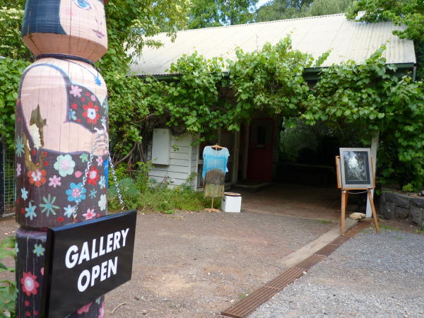 The Gallery Mount Macedon | art gallery | Mount Macedon Rd, Mount Macedon VIC 3441, Australia | 0354263322 OR +61 3 5426 3322