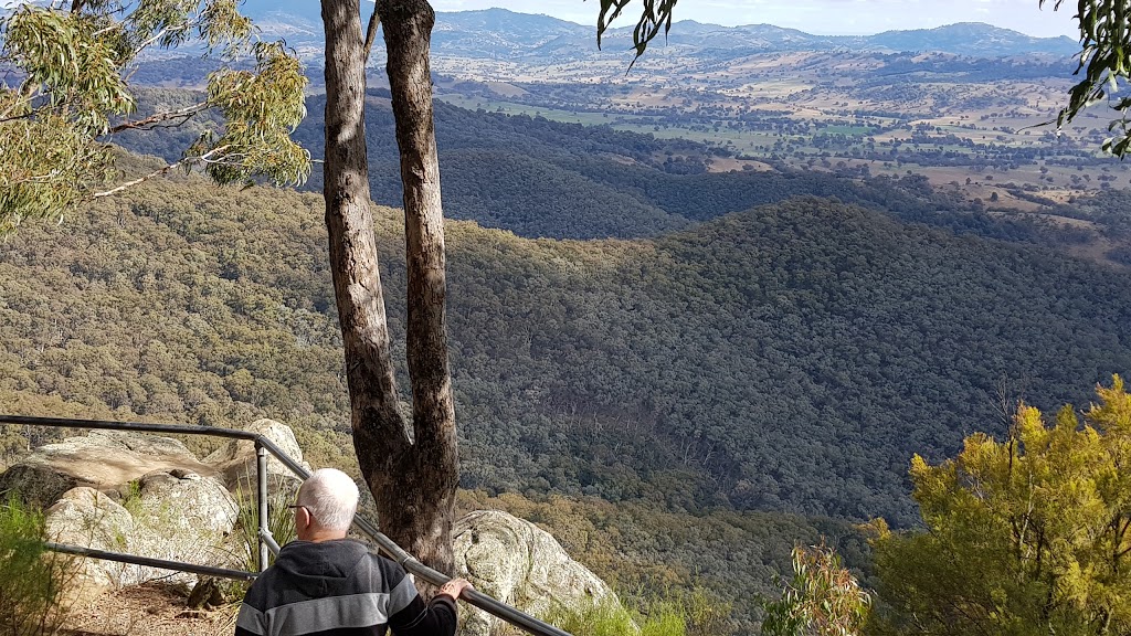 Hanging Rock Lookout | park | Hanging Rock Lookout Rd, Hanging Rock NSW 2340, Australia