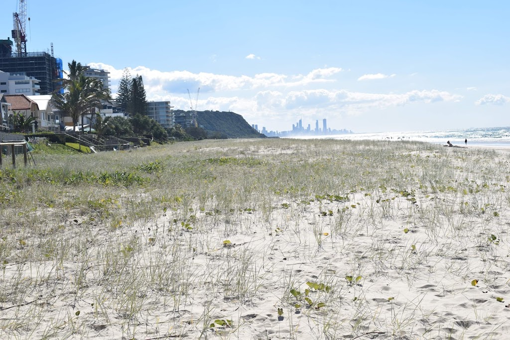 The Queenslander Motel | 1272 Gold Coast Hwy, Palm Beach QLD 4221, Australia | Phone: (07) 5535 3614