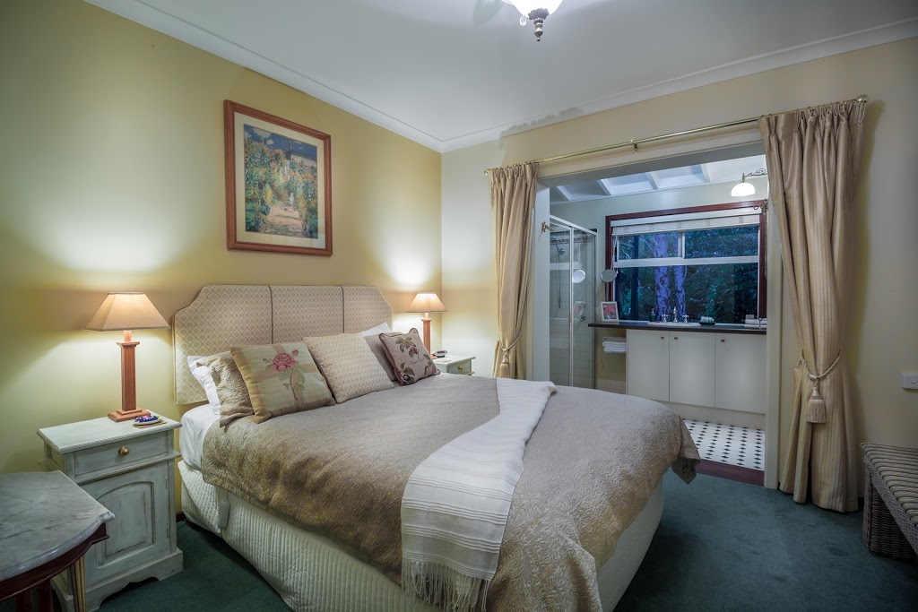 Rosewood Guesthouse | 54 Wallcliffe Rd, Margaret River WA 6285, Australia | Phone: (08) 9757 2845